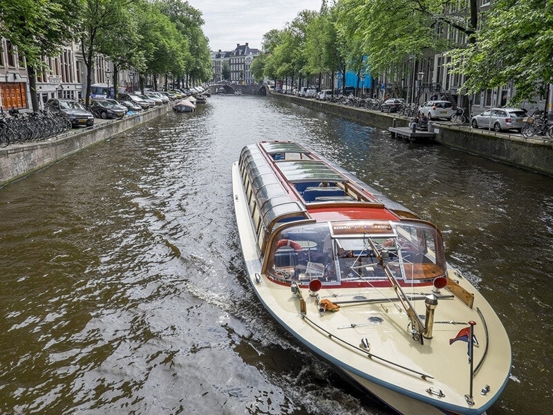 Sightseeing Amsterdam Canals