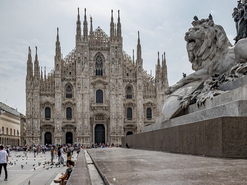 Sightseeing Milan Duomo